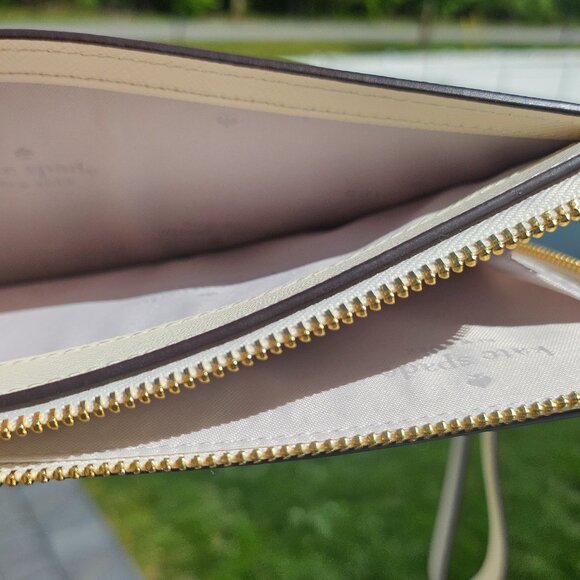 NWT Kate Spade Lucy Wristlet - Picture 8 of 11